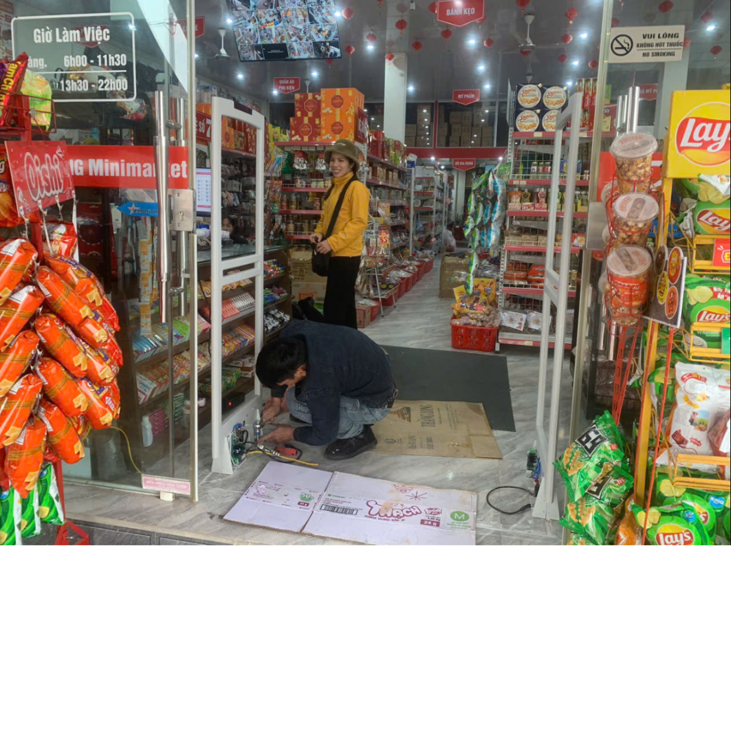 NÊN MUA CỔNG TỪ AN NINH RF HAY AM