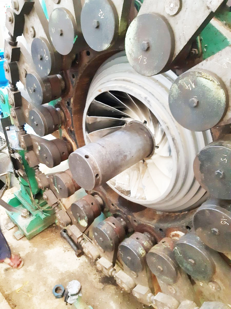 Machine line maintenance